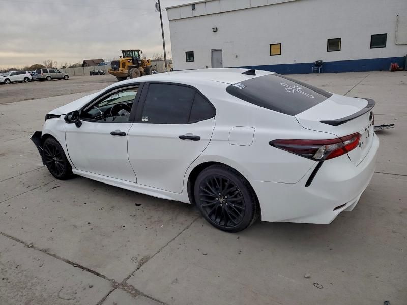 2022 Toyota Camry se