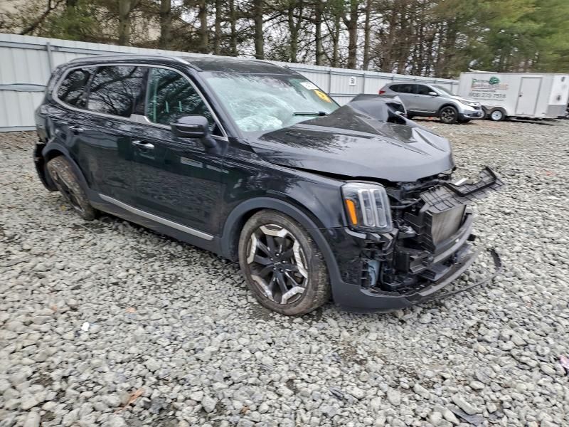 2023 KIA Telluride s