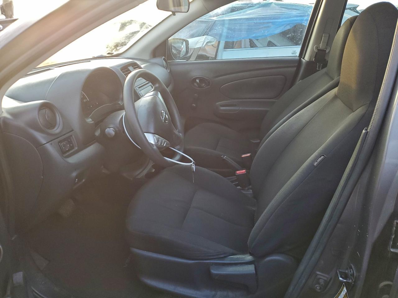 2016 Nissan Versa s