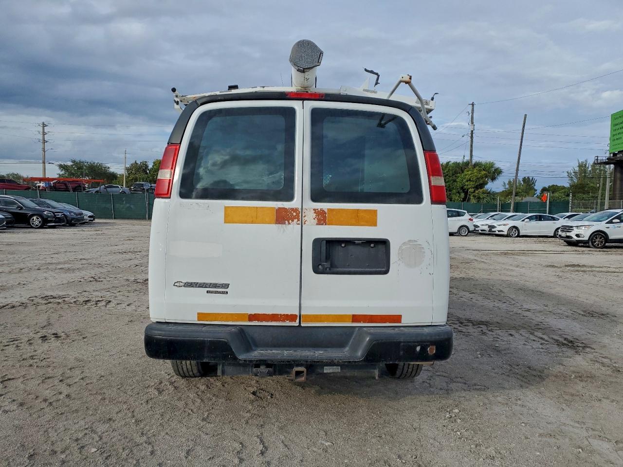 2013 Chevrolet Express G2500