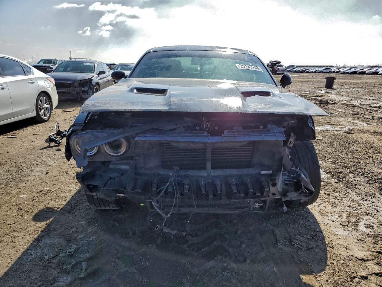 2016 Dodge Challenger sxt