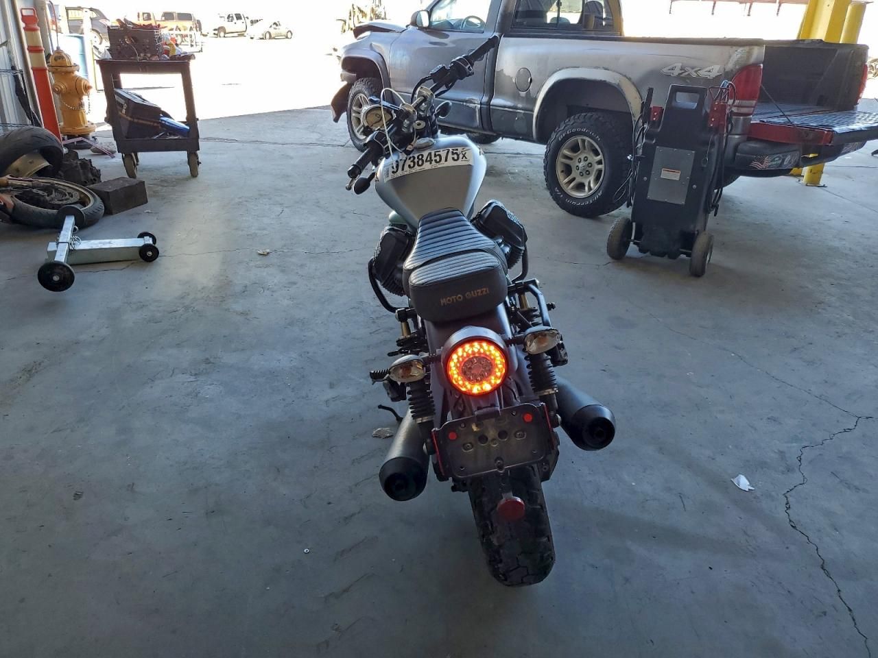 2021 Moto Guzzi V9 Bobber