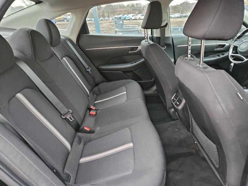 2022 Hyundai Sonata Hybrid