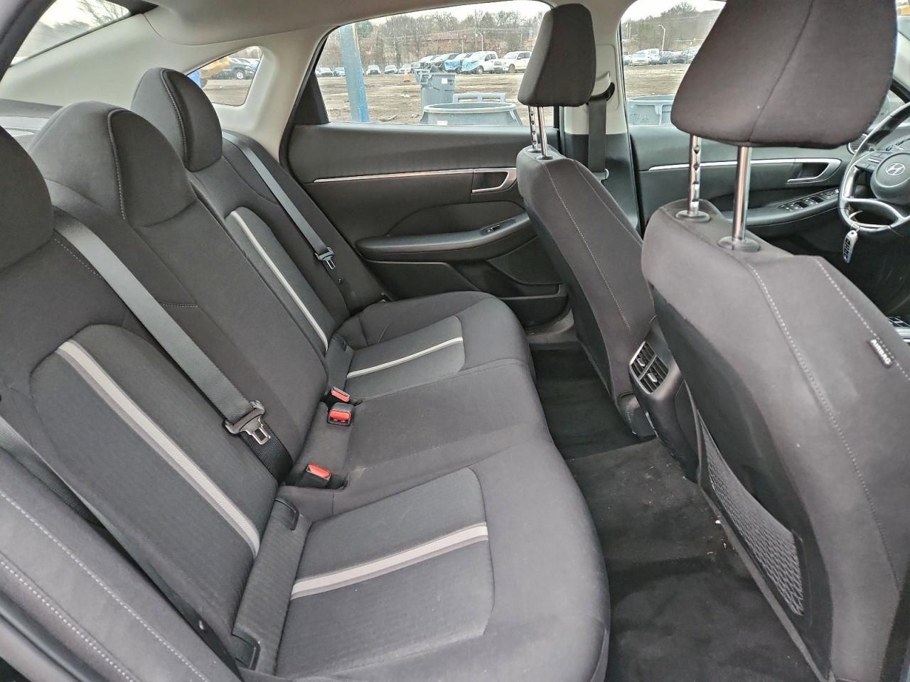 2022 Hyundai Sonata Hybrid