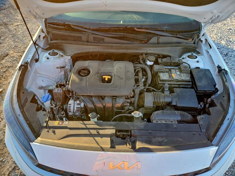 2024 KIA Forte lx