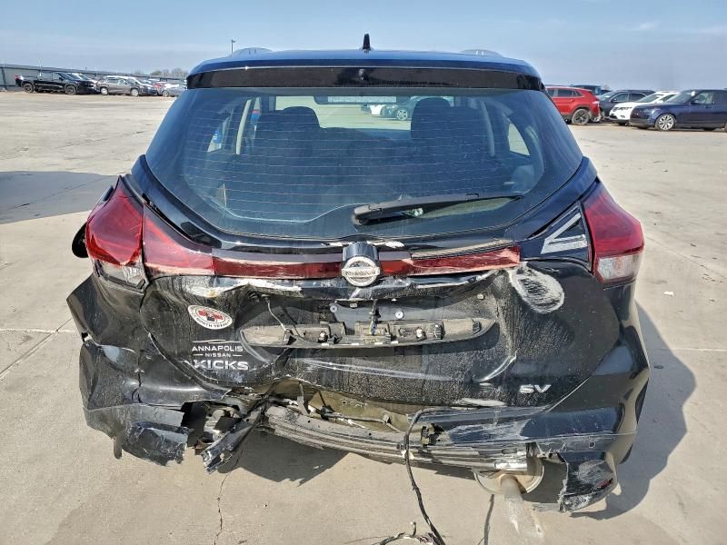 2021 Nissan Kicks sv