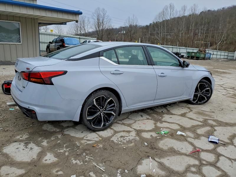 2023 Nissan Altima sr