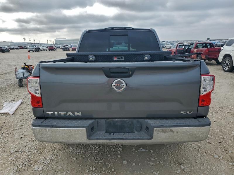 2017 Nissan Titan s