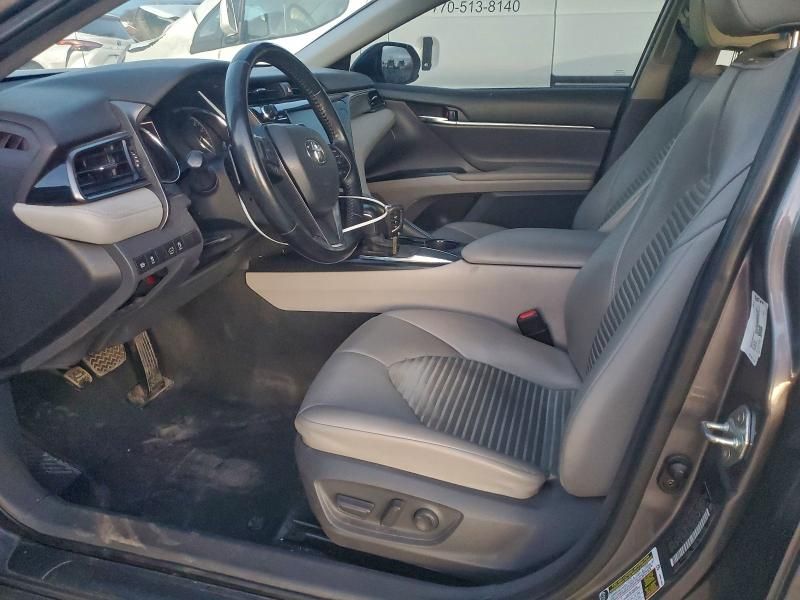 2020 Toyota Camry se