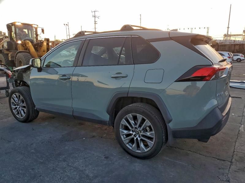 2022 Toyota Rav4 xle Premium