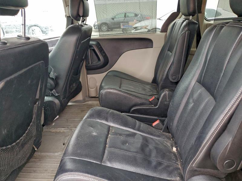 2015 Chrysler Town & Country
