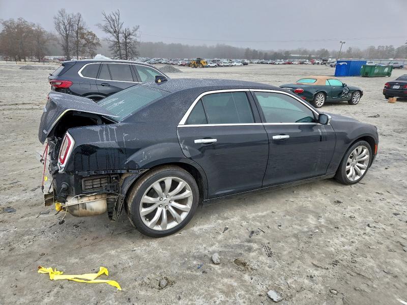 2018 Chrysler 300 Touring