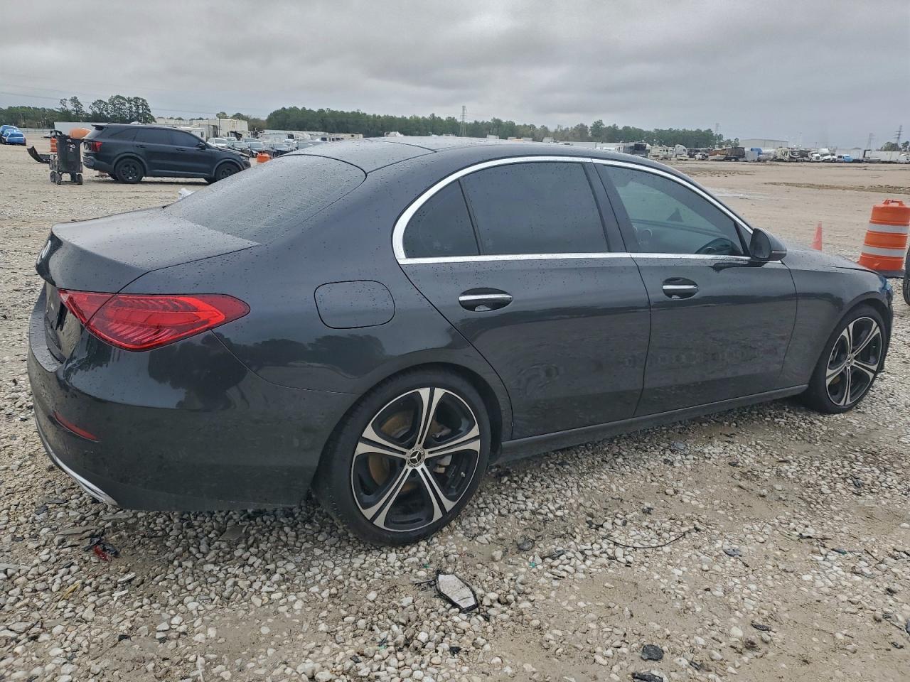 2022 Mercedes-Benz C300