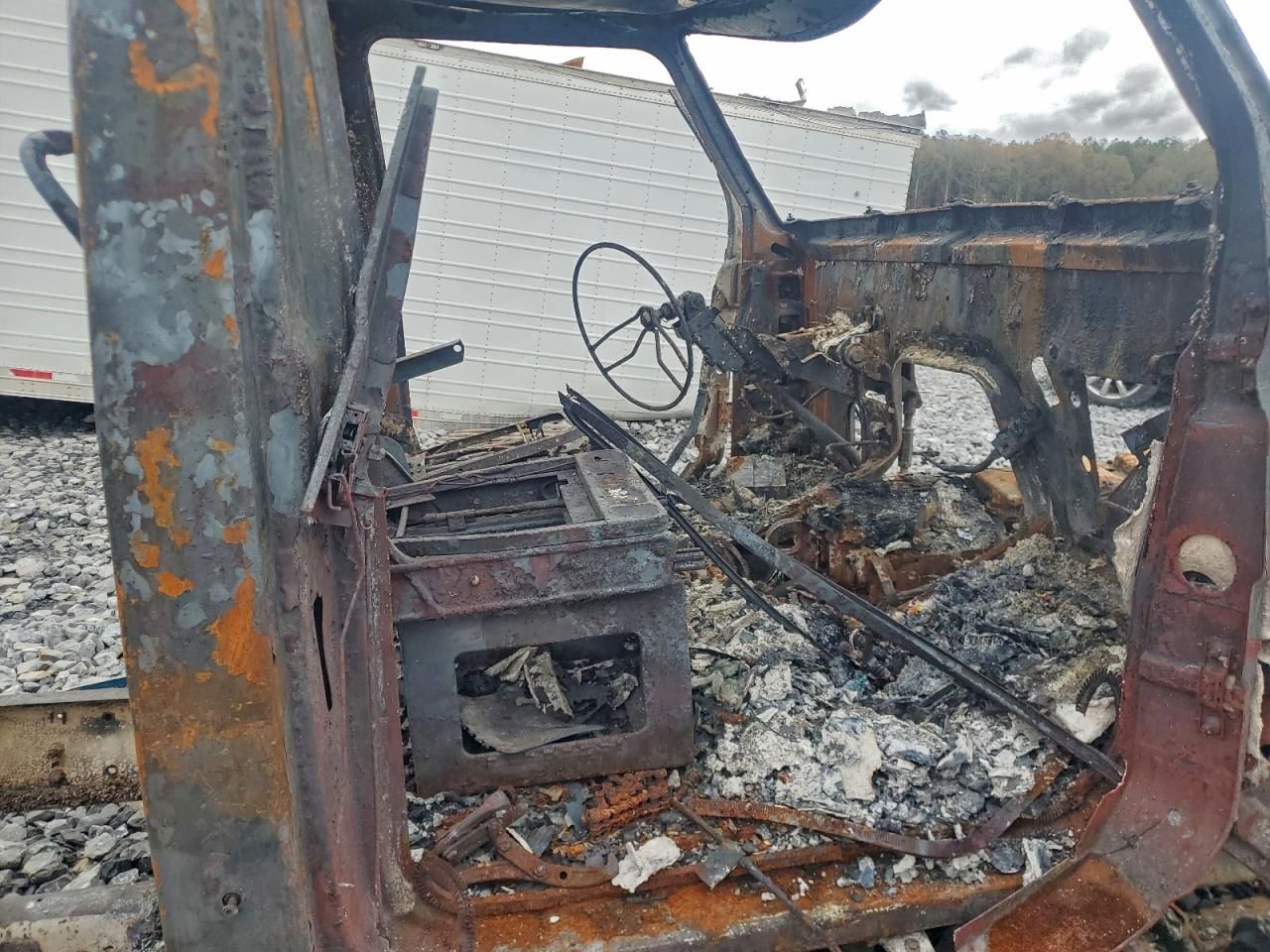 1997 Ford H-SERIES Truck Cab AND Chassis