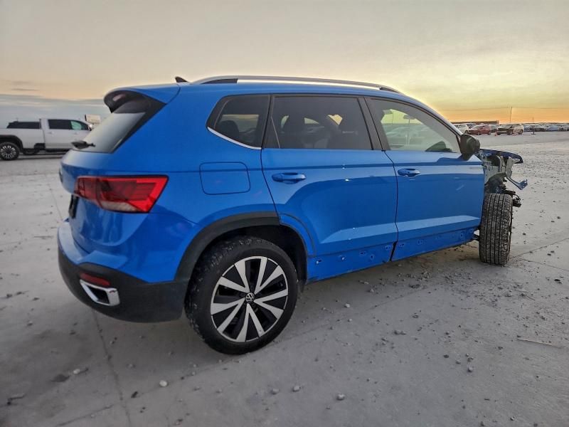 2024 Volkswagen Taos se