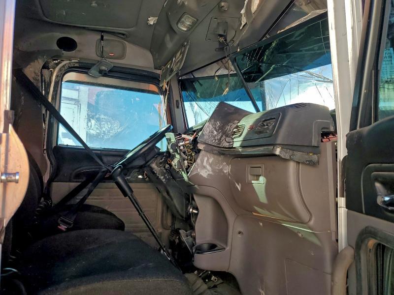 2024 Peterbilt 389 Semi Truck