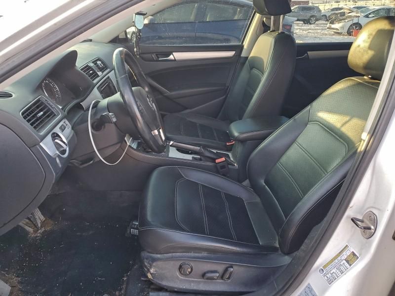 2013 Volkswagen Passat se