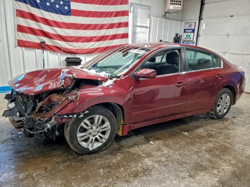 2010 Nissan Altima Base