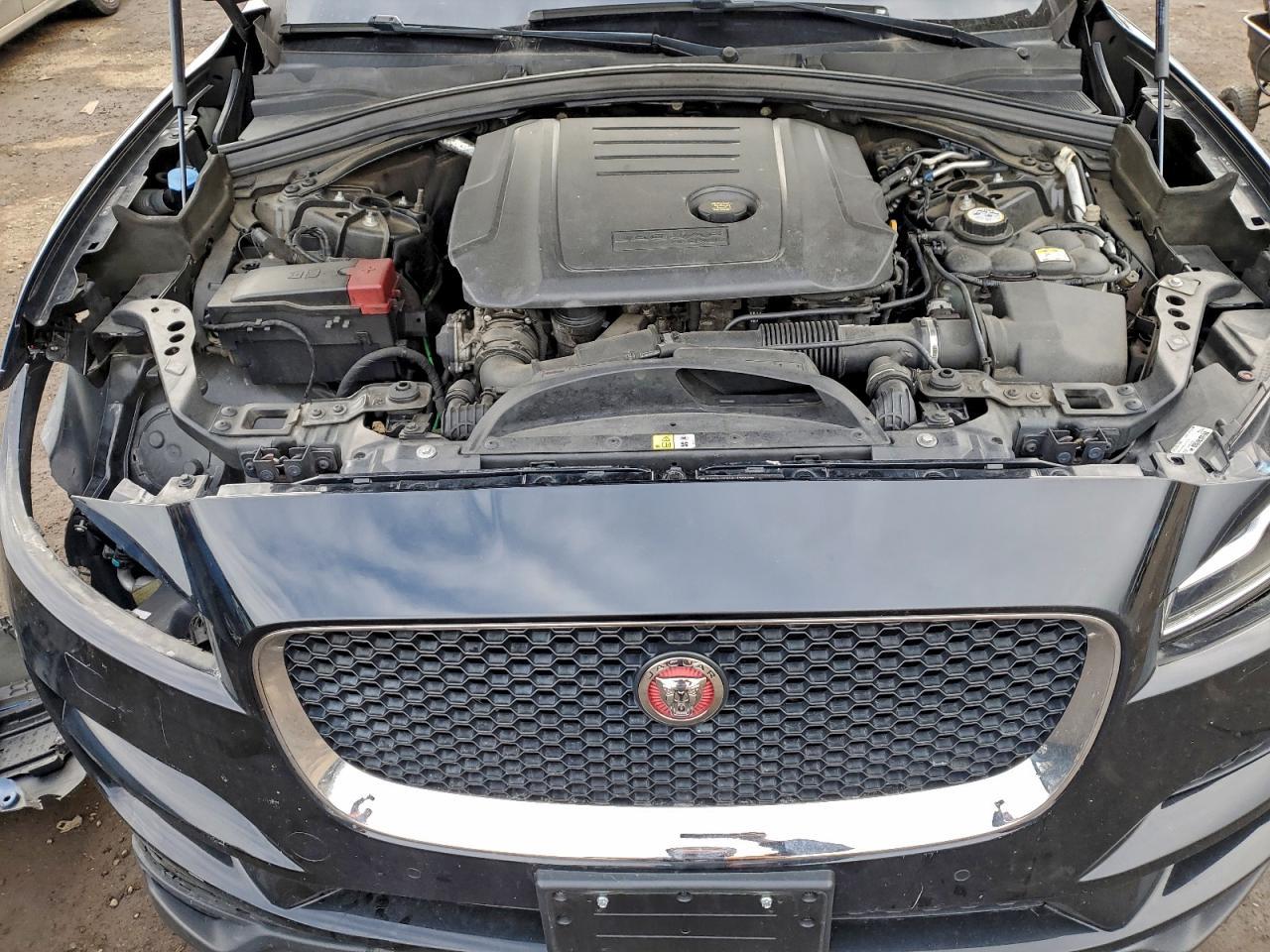 2017 Jaguar F-pace Prestige