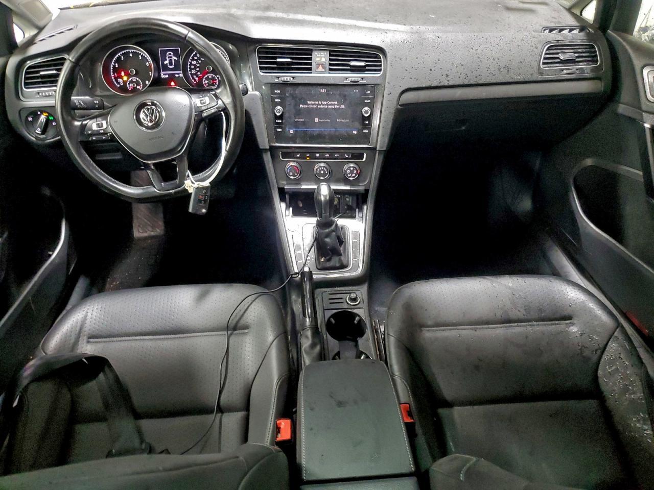 2018 Volkswagen Golf s
