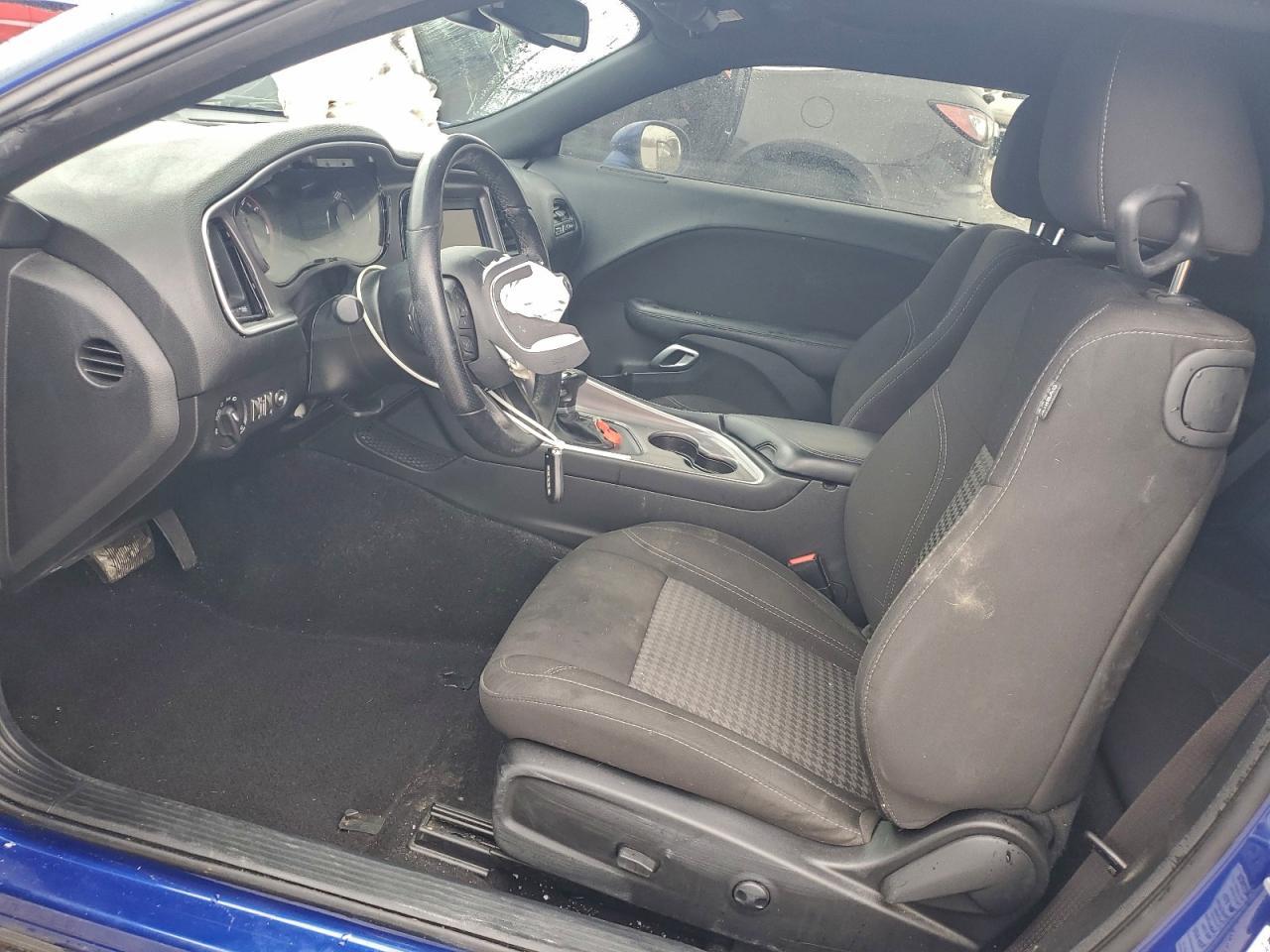 2022 Dodge Challenger sxt