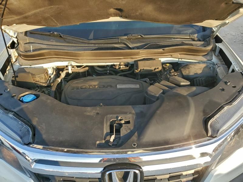 2018 Honda Ridgeline Sport