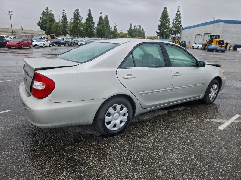 2003 Toyota Camry le