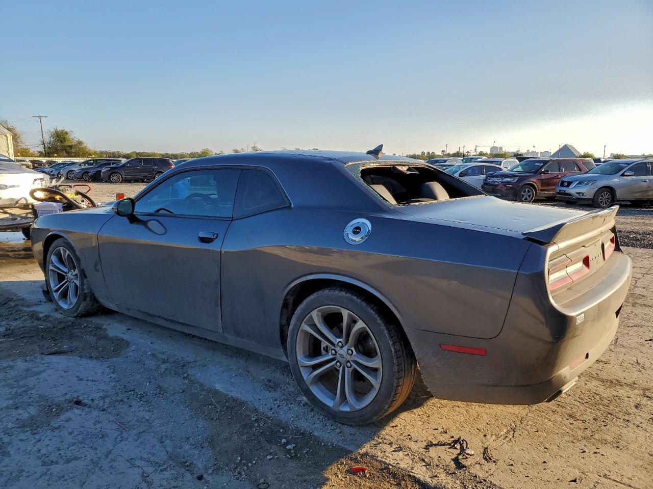 2022 Dodge Challenger gt