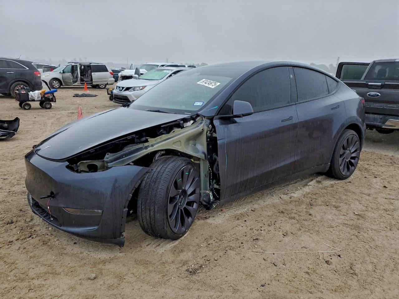 2025 Tesla Model y