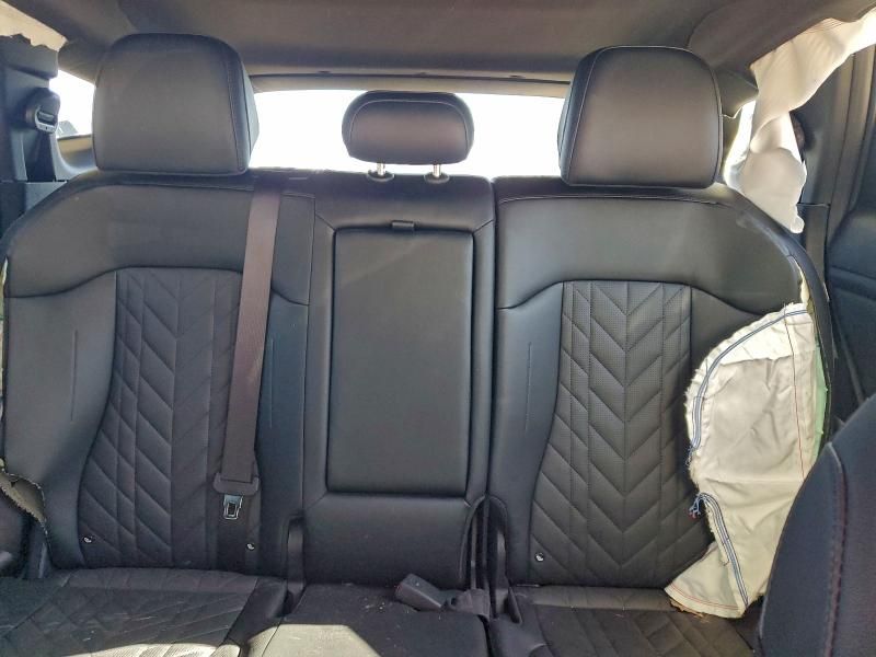 2025 KIA Sportage x Line