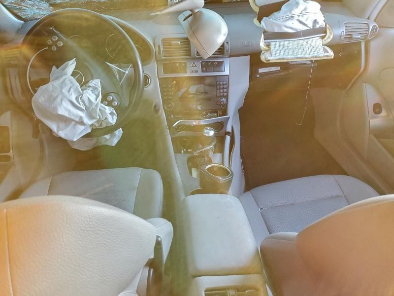 2005 Mercedes-Benz C 230k Sport Sedan