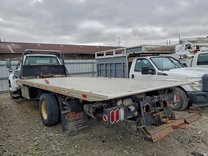 2006 Ford F650 Super Duty Rollback Truck