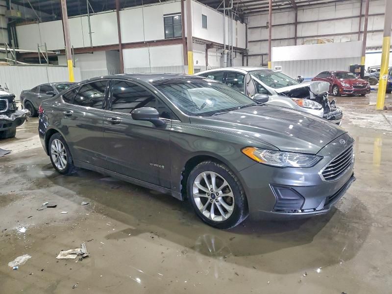 2019 Ford Fusion se