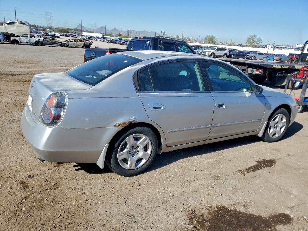2003 Niss Altima