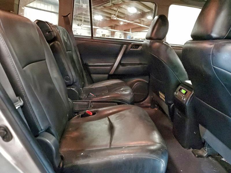 2010 Toyota Highlander se