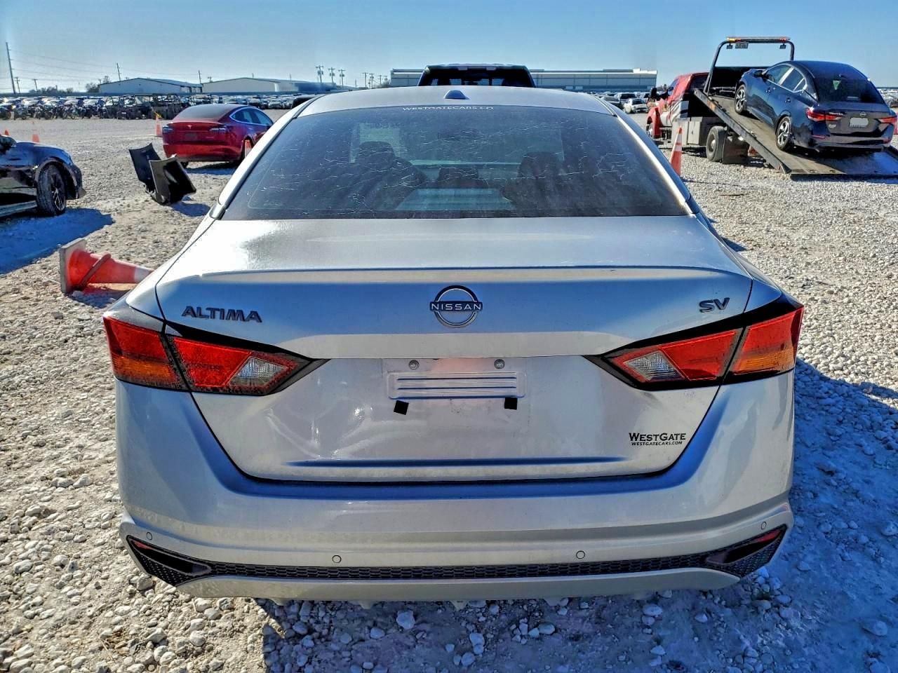 2024 Nissan Altima sv