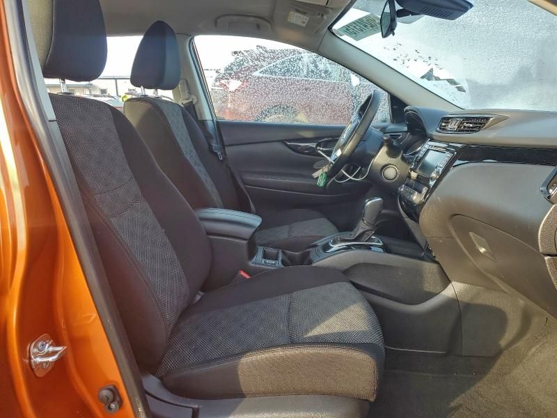 2022 Nissan Rogue Sport sv