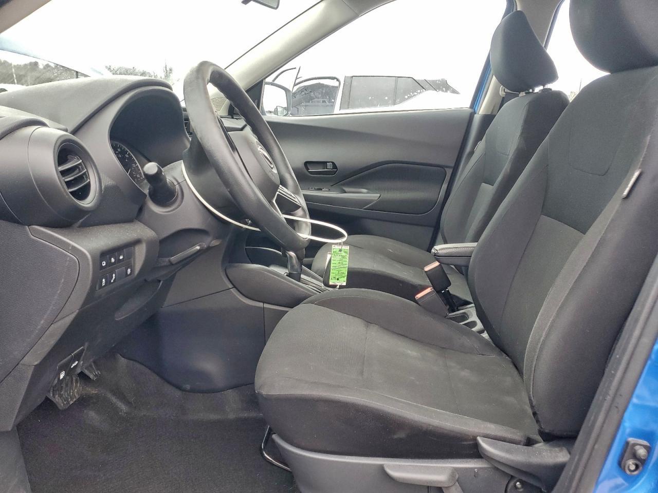 2024 Nissan Kicks s
