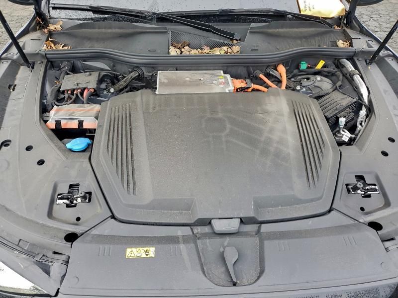 2024 Audi Q8 E-tron Premium