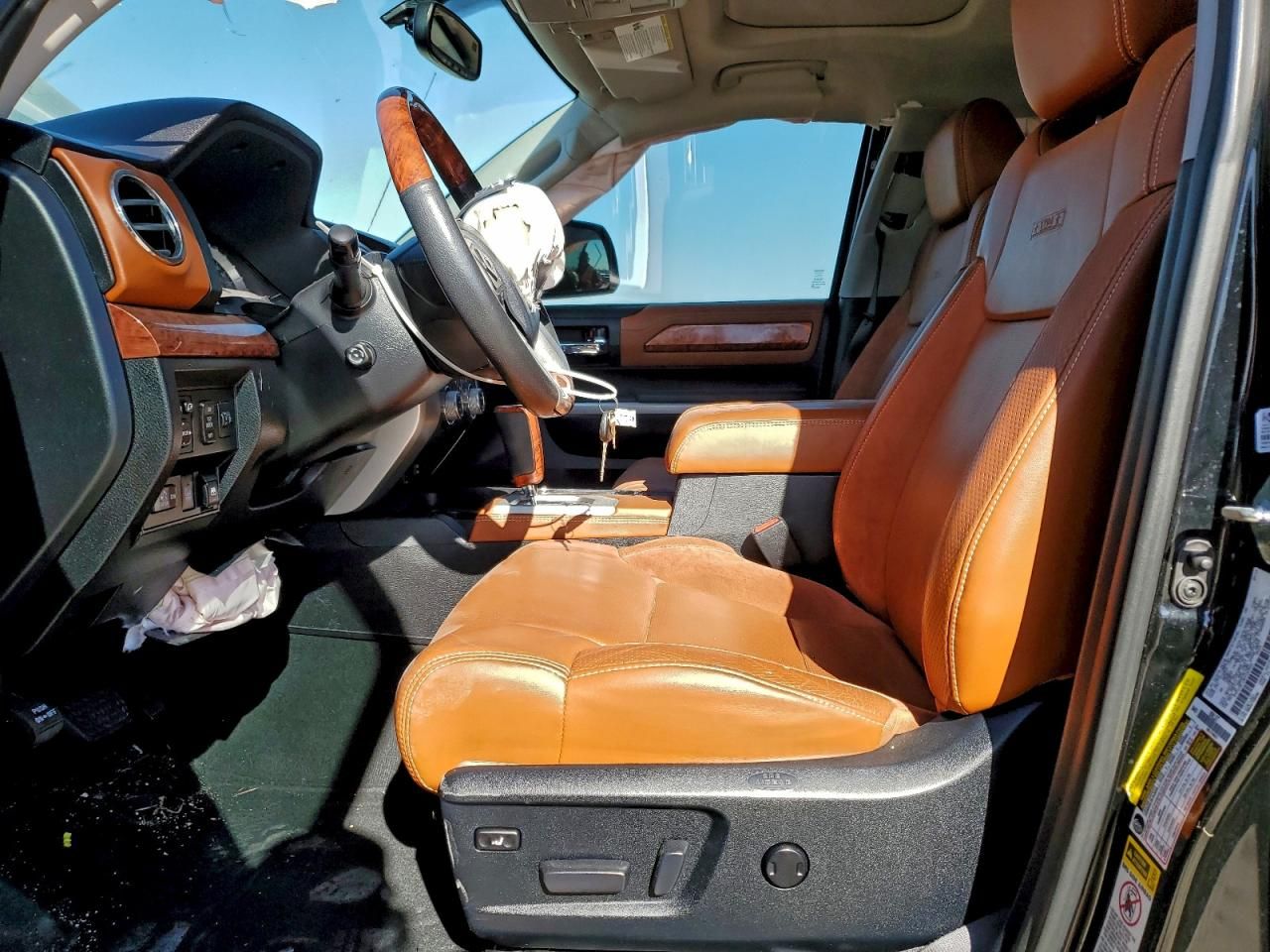 2014 Toyota Tundra Crewmax Platinum