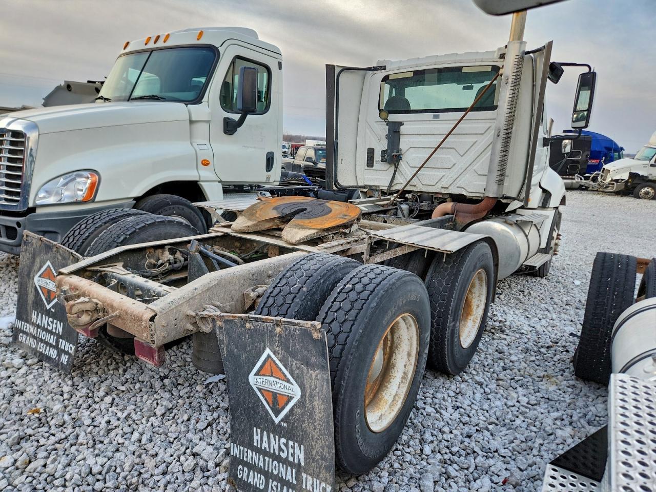 2011 International Prostar PR Semi Truck