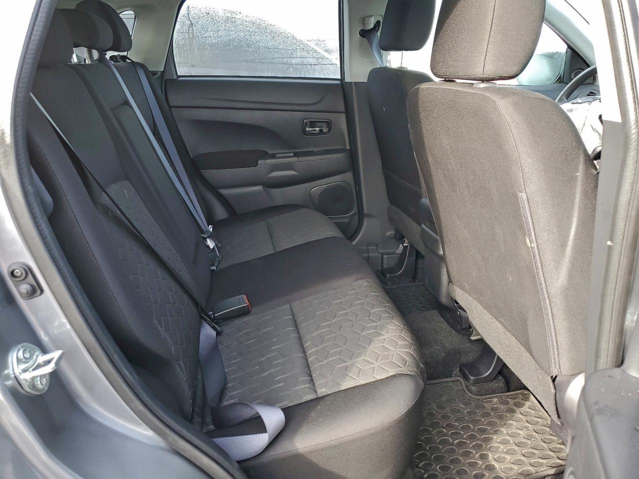 2025 Mitsubishi Outlander Sport s