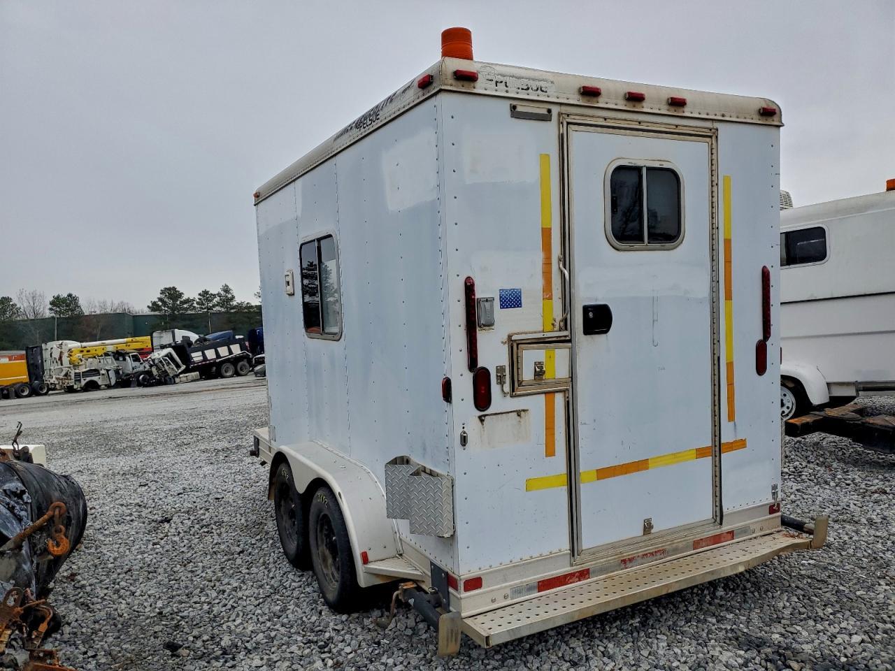 2000 Featherlite Fiber Optic Splcling Trailer