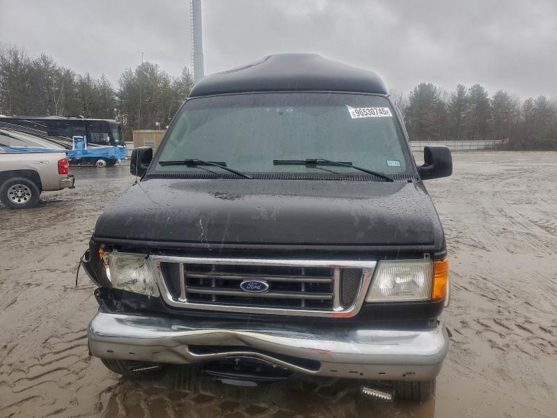 2004 Ford Econoline E150 Van