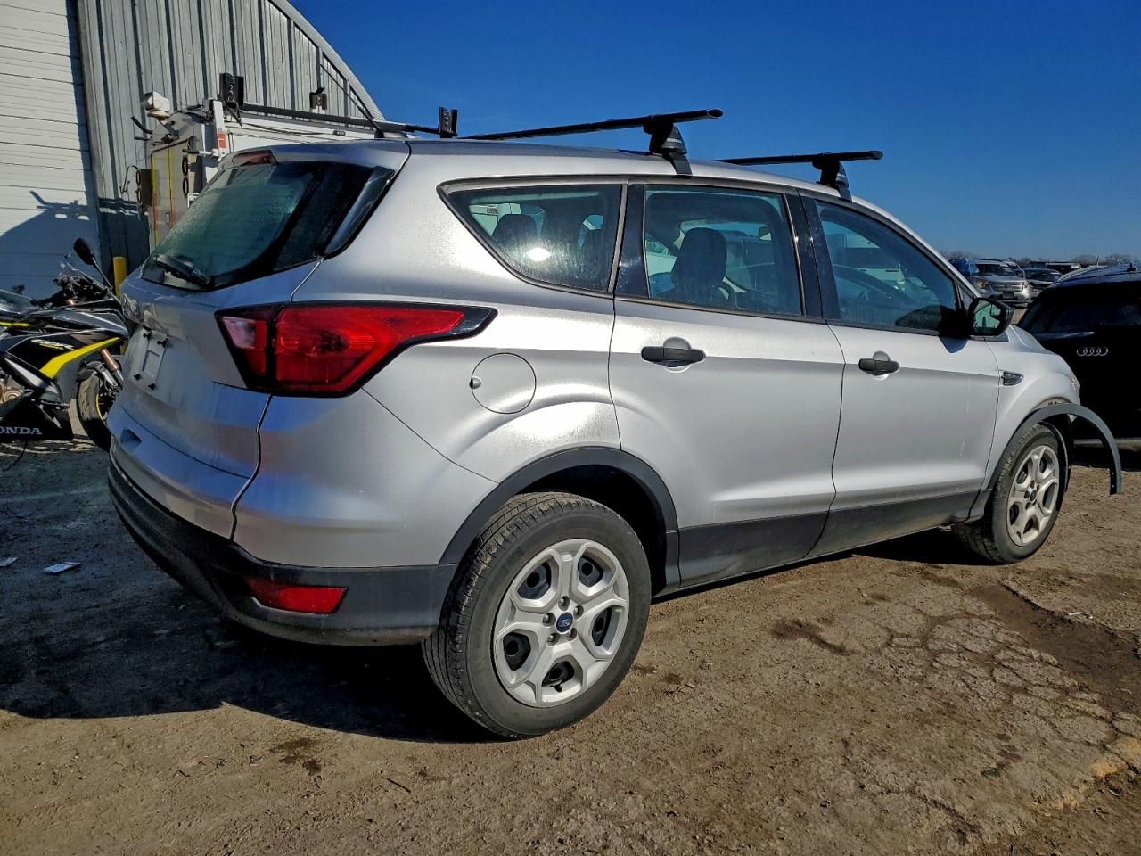 2019 Ford Escape s