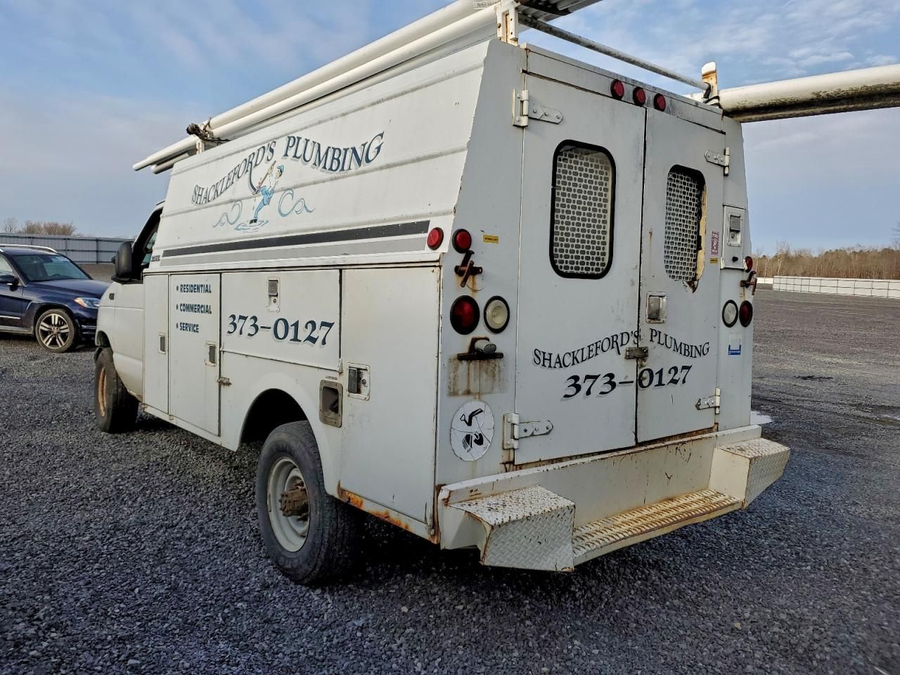 2004 Ford E350 Utility / Service Truck