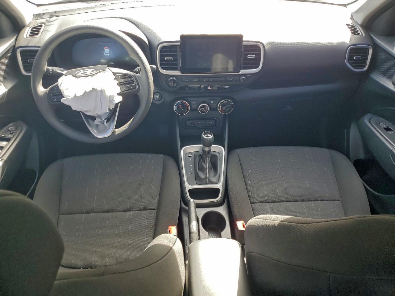 2024 Hyundai Venue se