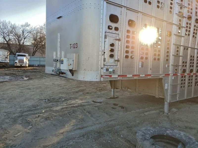 2023 Wilson Trailer-Livestock Trailer