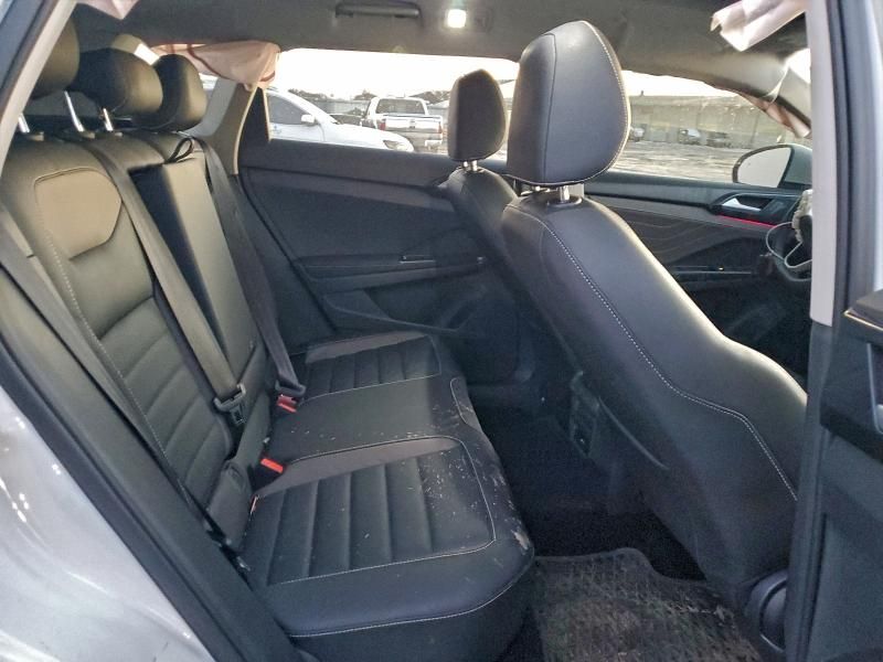 2024 Volkswagen Taos sel