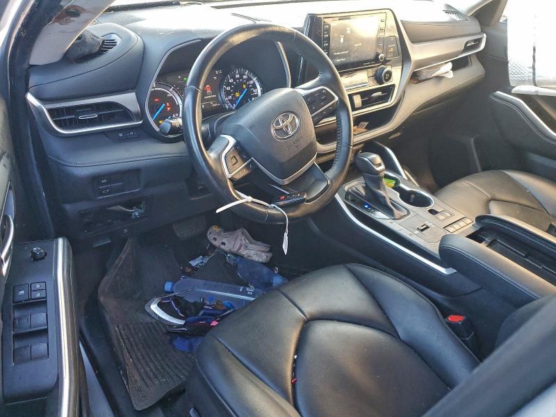 2022 Toyota Highlander Hybrid xle